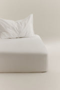 Fitted Sheet in White