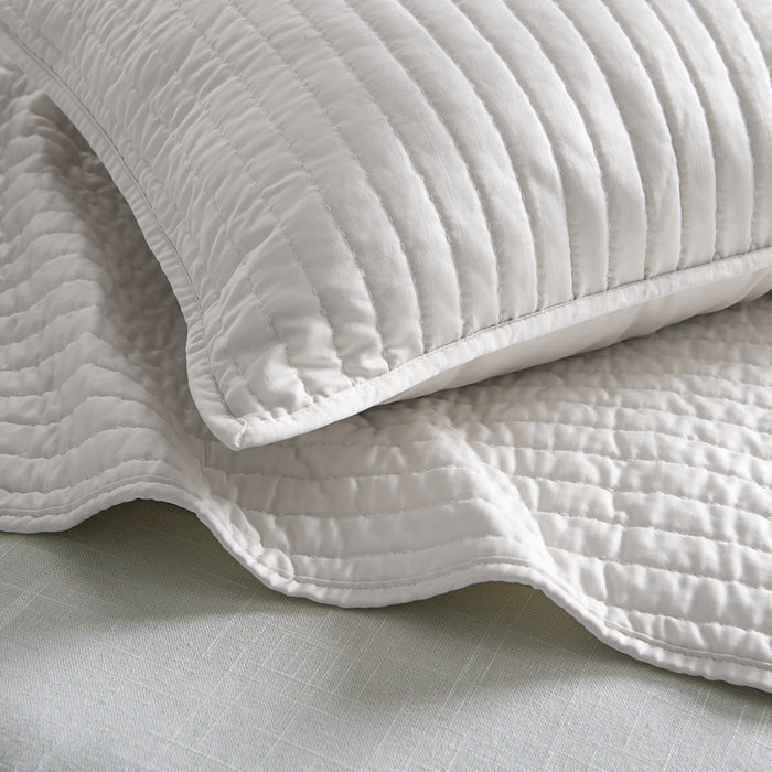 Luna Washed Linen Bedspread Set Bedspread