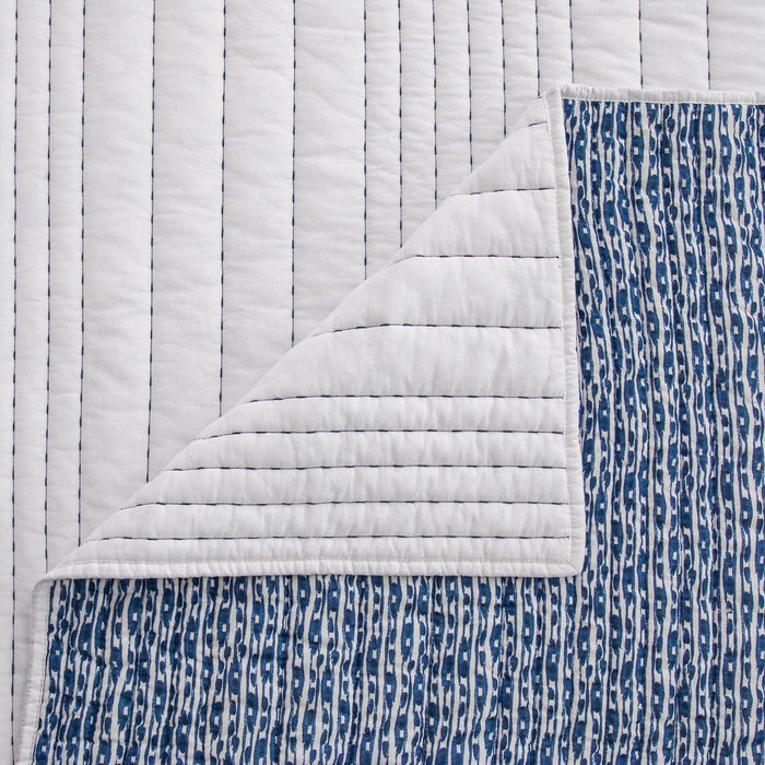 Staccato Reversible Quilt Set Quilt